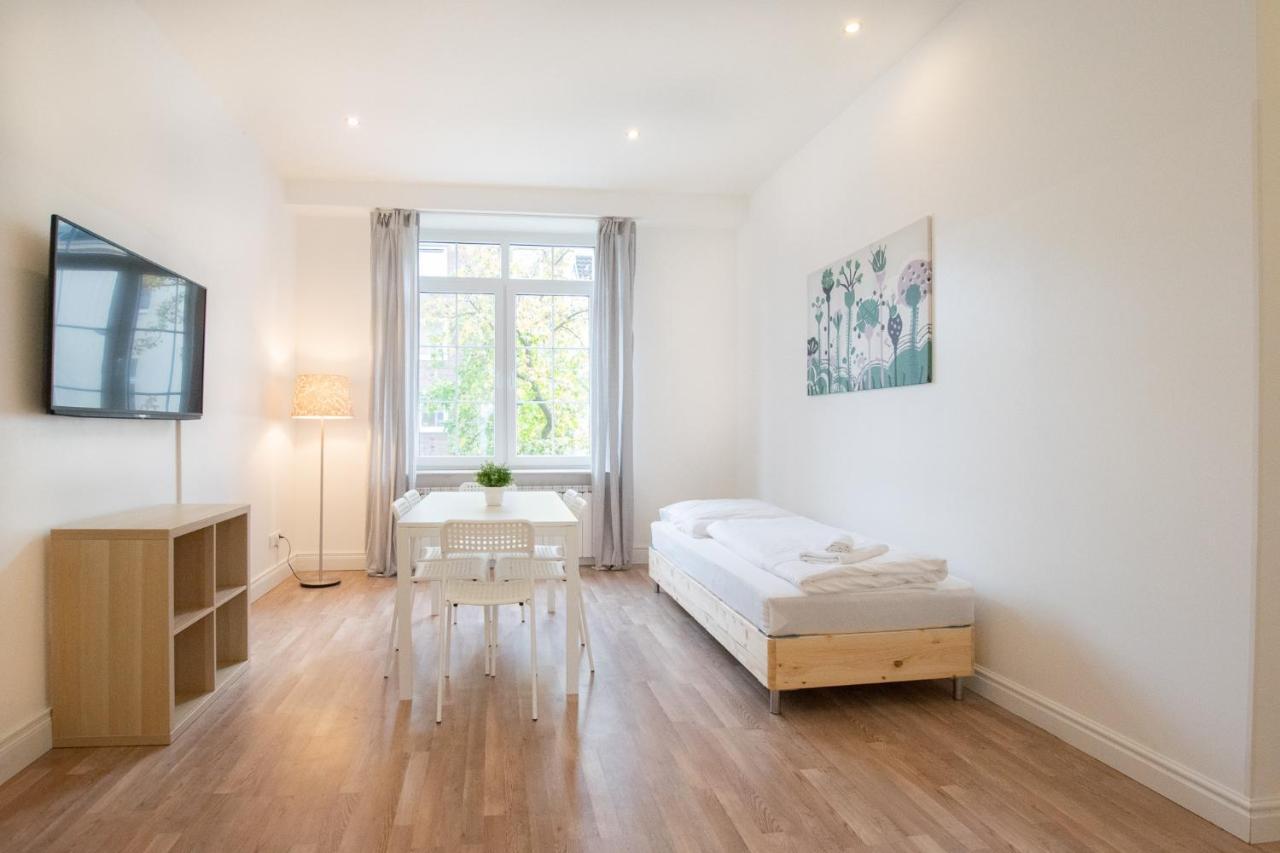 Raj Living - 1 Or 3 Room Apartments - 20 Min Messe Dus And Old Town Dus Düsseldorf Exterior foto